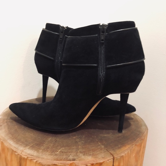 Manolo Blahnik booties 35.5 - Picture 2 of 5